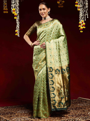 Divastri Printed Kanjivaram Silk Blend Saree(Light Green)