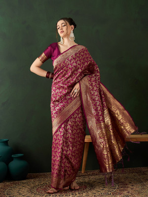 Sangria Woven, Self Design Banarasi Silk Blend, Jacquard Saree(Purple)
