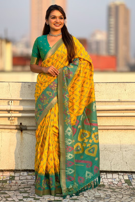 ROOP LAVANYA Woven Patola Cotton Silk, Jacquard Saree(Yellow, Light Green)