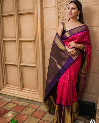 SHREEKHODIYARST Woven, Self Design Banarasi Jacquard, Silk Blend Saree(Pink)
