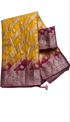 MSC TRENDLINE SAREES Woven, Self Design Banarasi Art Silk, Organza Saree(Gold, Red)