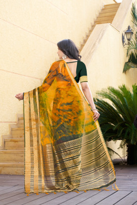 Aarunika AF Solid/Plain Bollywood Organza Saree(Green)
