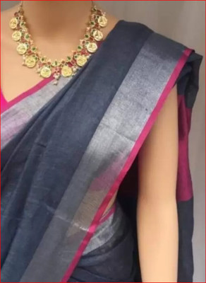 HAIDER ALI AND SONS Solid/Plain Bollywood Cotton Blend Saree(Grey)