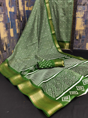 Hema Silk Mills Printed Bandhani Cotton Blend Saree(Green)