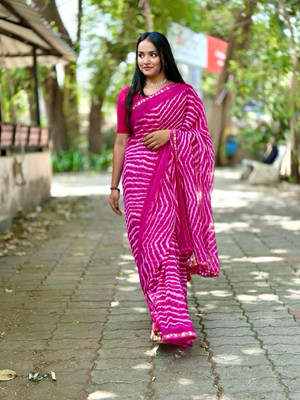 S.R.TEXTILES Self Design Bollywood Georgette Saree(Multicolor)