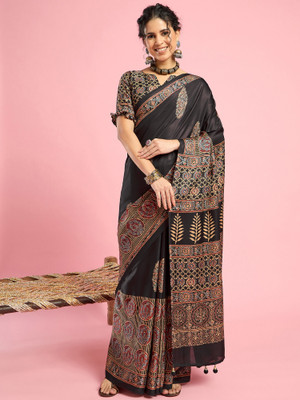 Divastri Printed Hand Batik Silk Blend Saree(Black)
