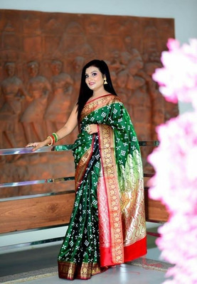 ARIBA CREATION Embroidered Banarasi Satin Saree(Dark Green)