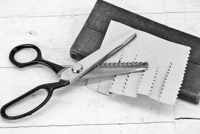 swayam jyoti enterprise Zigzag Scissors 8 Inch Scissors(Set of 1, Black)