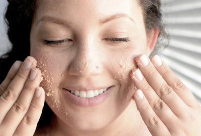 KAIASHA all day sue body and face care scrub Strawberry Scrub For Face & Body Scrub(380 ml)