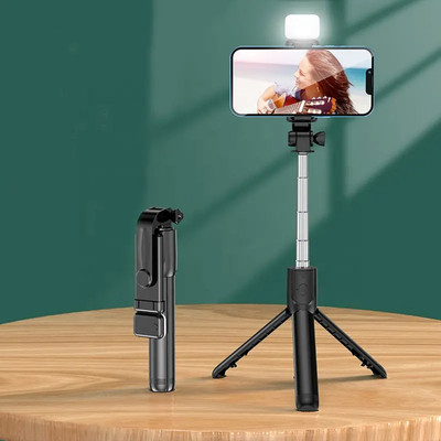 USTINE R1S Bluetooth Selfie Stick(R1S, Remote Included)
