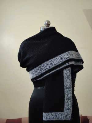 VASANTSHAWLS Acrylic Embellished Women Shawl(Black)