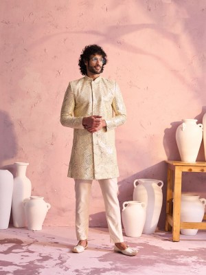 VASTRAMAY Embroidered Sherwani