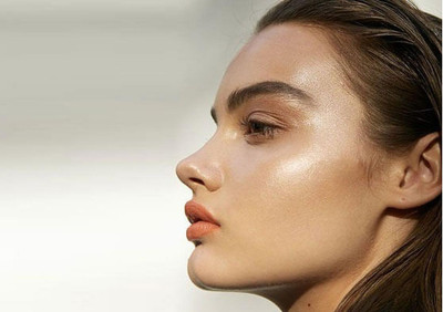 YAWI SHIMMRY GIRLS FACE AND BODY HIGHLIGHTER WITH NON STICKY MAKEUP LOOK Highlighter(GOLD)