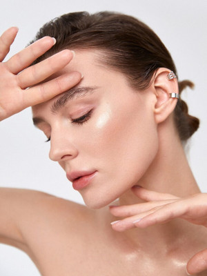 ADJD Glitter Powder for Face and Eyes Highlighter(SILVER)