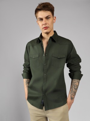 Dennis Lingo Men Solid Casual Green Shirt