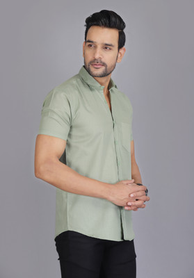 FAVNIC Men Solid Casual Green Shirt