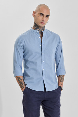 Snitch Men Solid Casual Light Blue Shirt