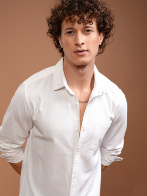HIGHLANDER Men Solid Casual White Shirt