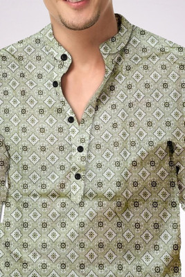 Stellalifestyle Men Solid Casual Green Shirt