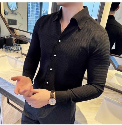 Urbatren Fashion Men Solid Casual Black Shirt