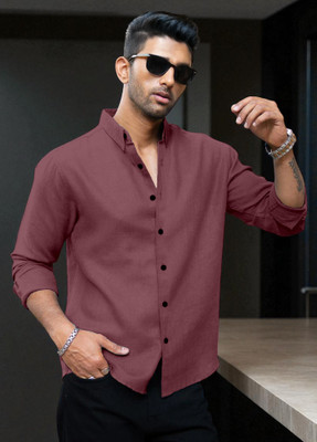 Yanthi Fab Men Solid Casual Maroon Shirt