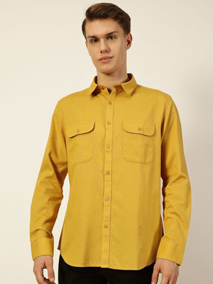 INVICTUS Men Solid Casual Yellow Shirt