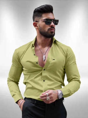 Growwax Men Solid Formal Green Shirt