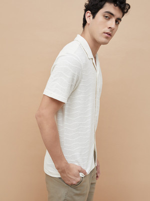Fame Forever by Lifestyle Men Solid Casual White Shirt