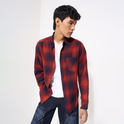 SF Jeans by Pantaloons Men Solid Casual Red Shirt