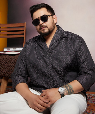 Instafab Plus Men Printed Casual Black Shirt