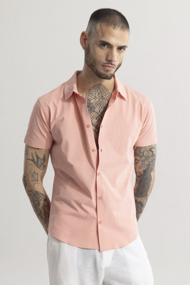 Snitch Men Solid Casual Pink Shirt