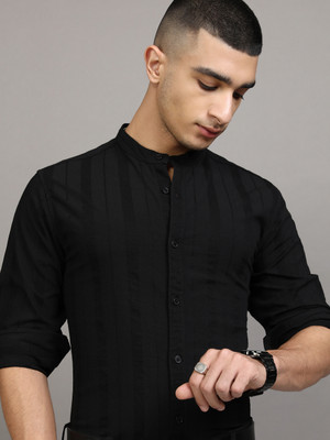 HIGHLANDER Men Striped Casual Black Shirt