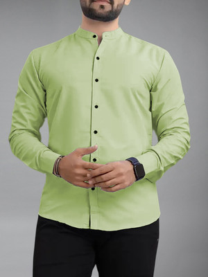 BHUVIKOO Men Solid Casual Green Shirt