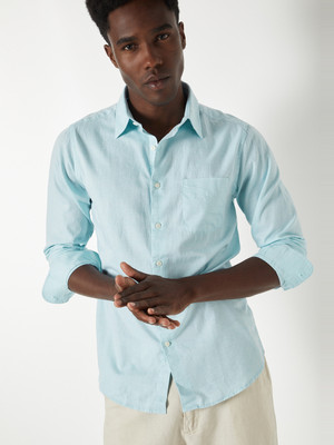 MAX Men Solid Casual Blue Shirt