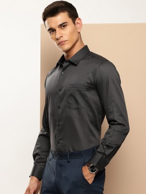 INVICTUS Men Solid Formal Grey Shirt