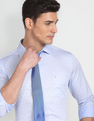 ARROW Men Solid Formal Blue Shirt