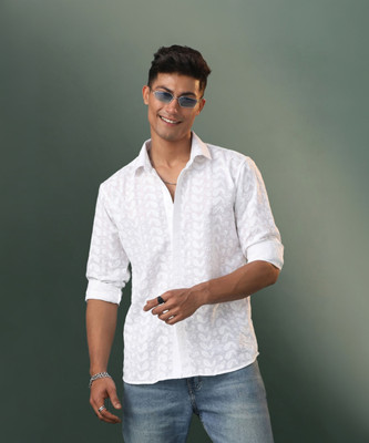 Shvaas By Vastramay Men Solid, Embroidered Casual White Shirt