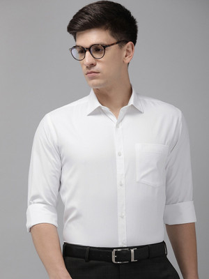 PARK AVENUE Men Checkered Formal White Shirt