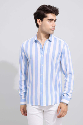 U TURN Men Solid Formal Blue Shirt