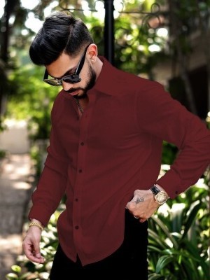 manish Men Solid Casual Maroon Shirt