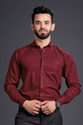 vertaliindustries Men Solid Formal Maroon Shirt