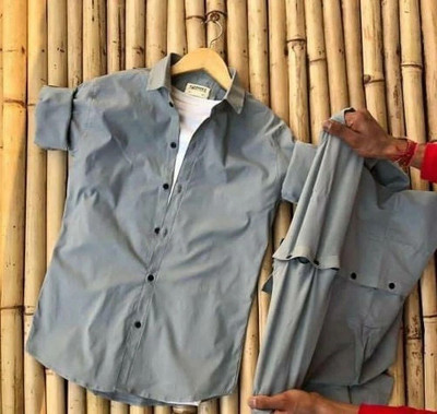The style grove Men Solid Casual Grey Shirt