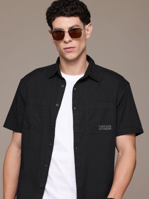 Roadster Men Solid Casual Black Shirt