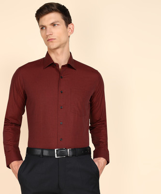 VAN HEUSEN Men Solid Formal Red Shirt