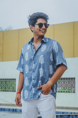 Javinishka Men Printed Casual White, Blue Shirt