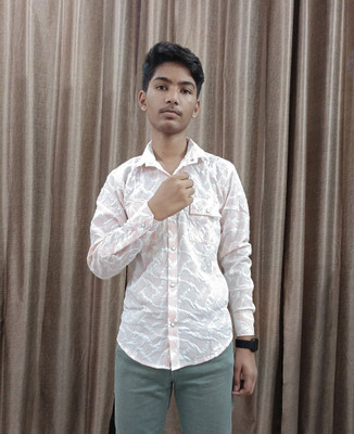Shreya clothing Men Self Design Casual White Shirt