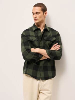 THE BEAR HOUSE Men Checkered Casual Dark Green Shirt