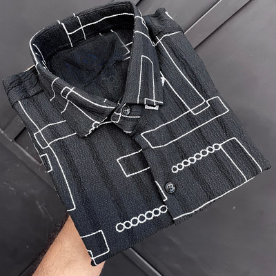 MOXTE Men Checkered Casual Black Shirt