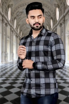 Urbany Men Checkered Casual Grey Shirt