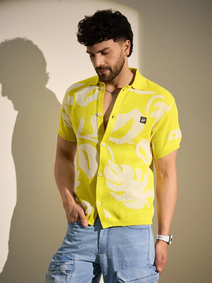 FUGAZEE Men Printed Casual Yellow Shirt